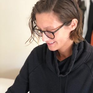 Meet your Posher ❄️🌹💕